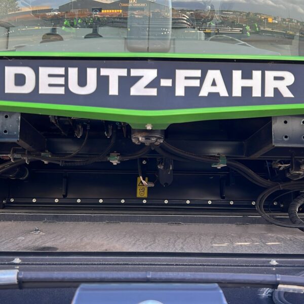 Комбайн Deutz-Fahr C7206TS с 24-футовой жаткой, включая комплект рапсов
